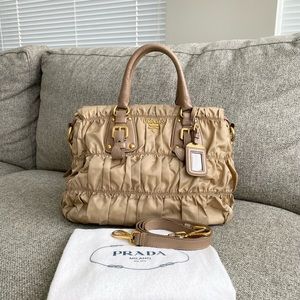 Prada Gaufre Convertible Tote Tessuto Large Neutral